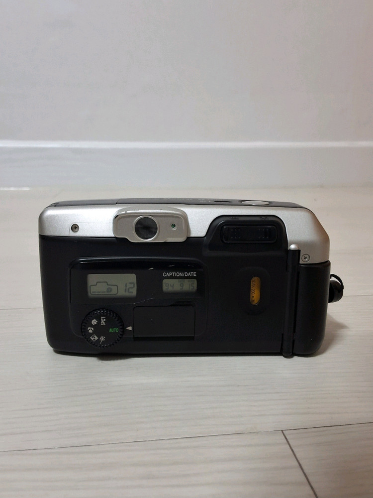 캐논 오토보이 루나 XL 필름카메라 투바투 연준 사용 모델--2