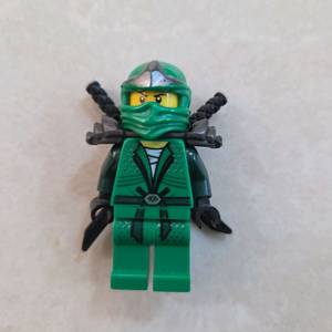 레고 닌자고 zx 로이드 피규어입니다