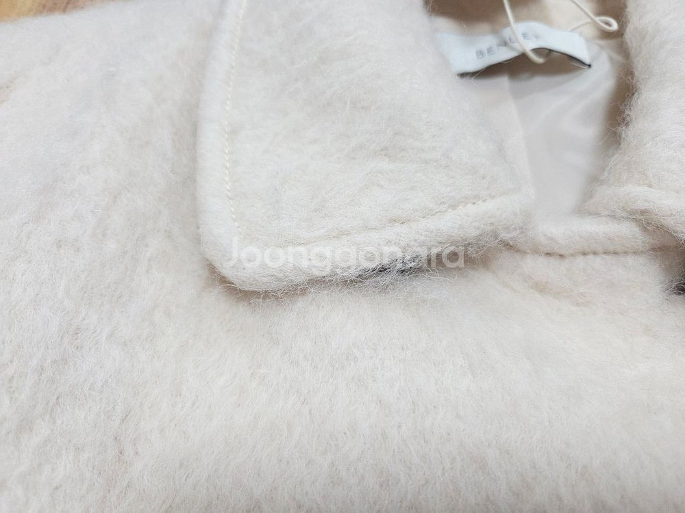 베뉴엣(BENUET) 피치크림 밀란 코트 프리사이즈 새상품--6