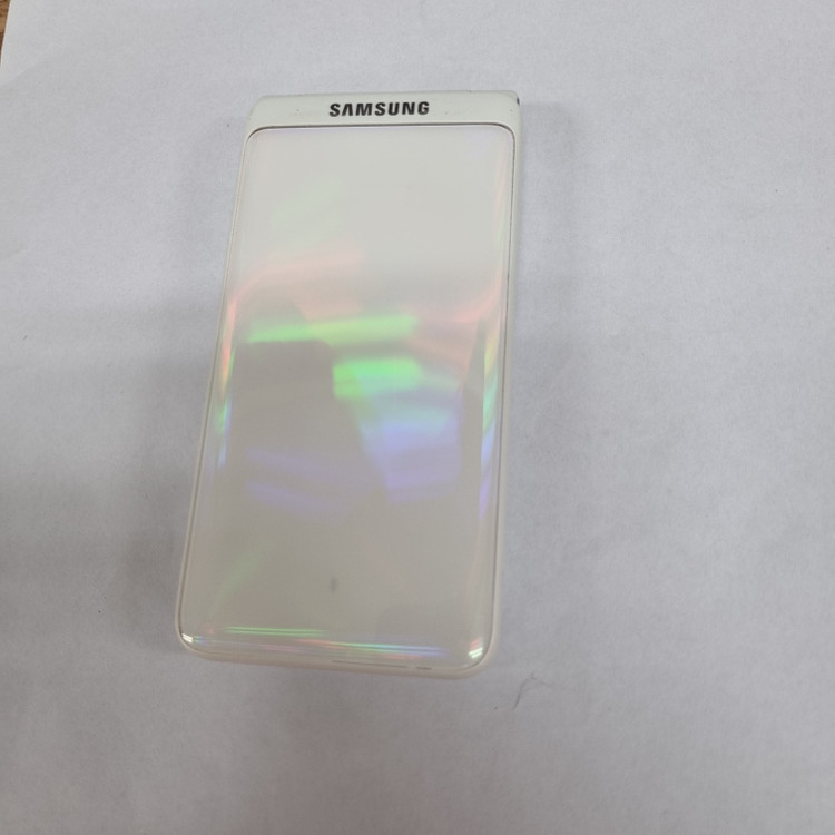 .갤럭시 폴더2 화이트 KT 무잔상 중고폰 부모님폰 자녀폰 공부폰 학생폰 효도폰 203907 이미지