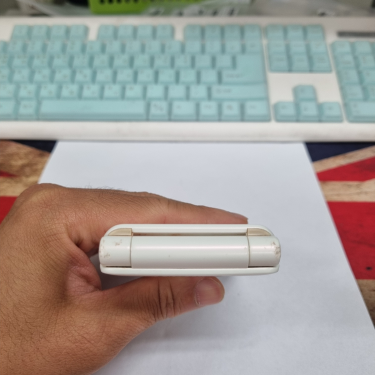 .갤럭시 폴더2 화이트 KT 무잔상 중고폰 부모님폰 자녀폰 공부폰 학생폰 효도폰 203907 이미지