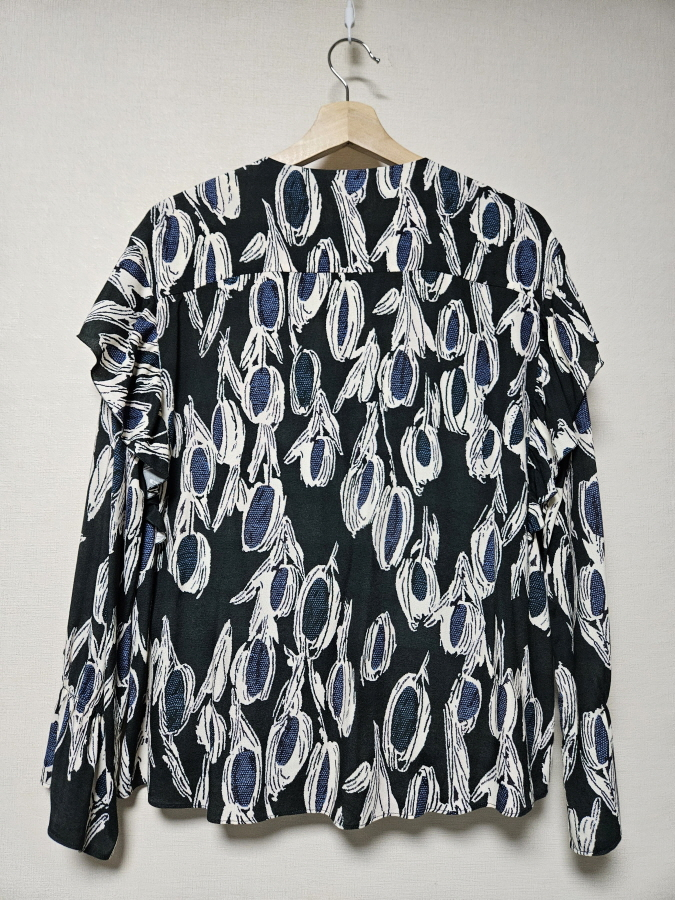 한섬 래트바이티 LATT 패턴 러플 블라우스 55사이즈--7