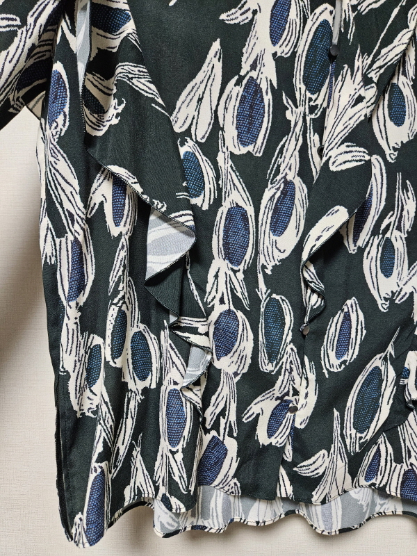 한섬 래트바이티 LATT 패턴 러플 블라우스 55사이즈--4