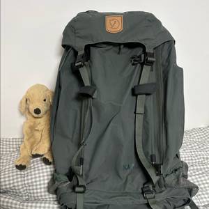 피엘라벤 카즈카 75L 우먼 배낭 포레스트그린