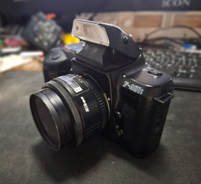 니콘 F-401s + 50mm 렌즈 세트 필름카메라 빈티지 레트로 로모 앤틱 y2k 감성 필카 일본 인테리어 이미지