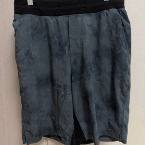 룰루레몬 남성용 반바지 M
