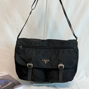 정품 프라다 포코노 나일론 투포켓 메신저백 크로스백 숄더백 블랙