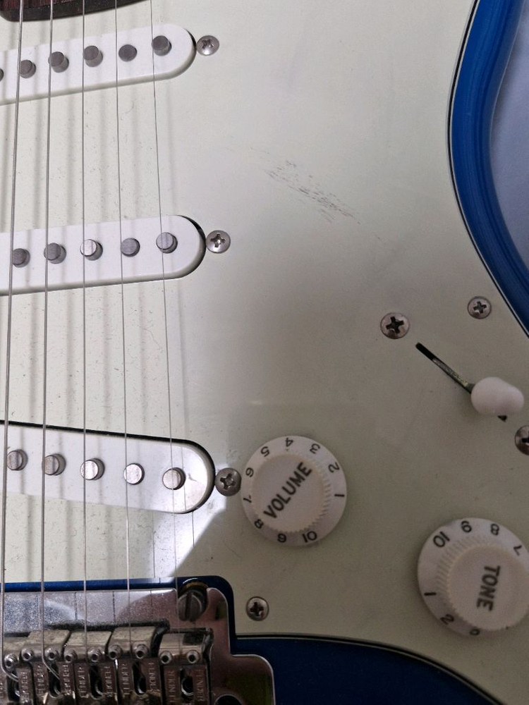 펜더 재팬 하이브리드 2 스트라토캐스터 블루--2