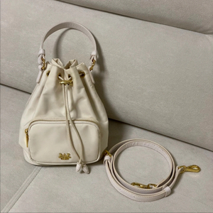 [5회 착용] LAP 아만다 복조리백(프라다 저렴이) - 오트밀