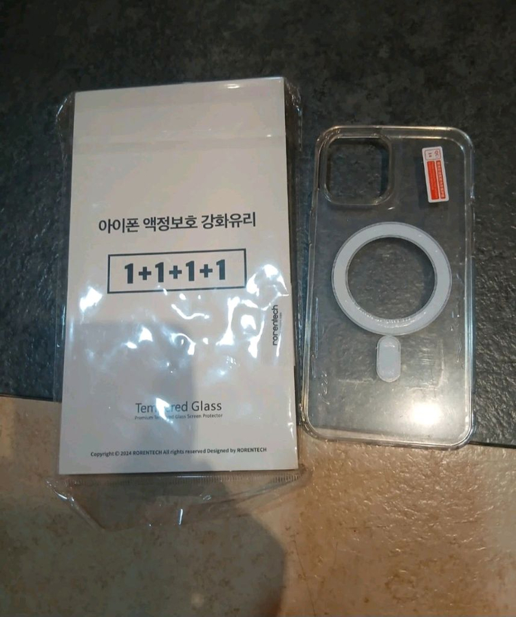 아이폰12프로맥스 케이스 새상품입니다--1