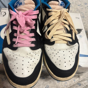 (280) 나이키x 조던1 x 트래비스 스캇 프라그먼트 레트로 로우 OG SP 밀리터리 블루 급하게 처분 판매합니다