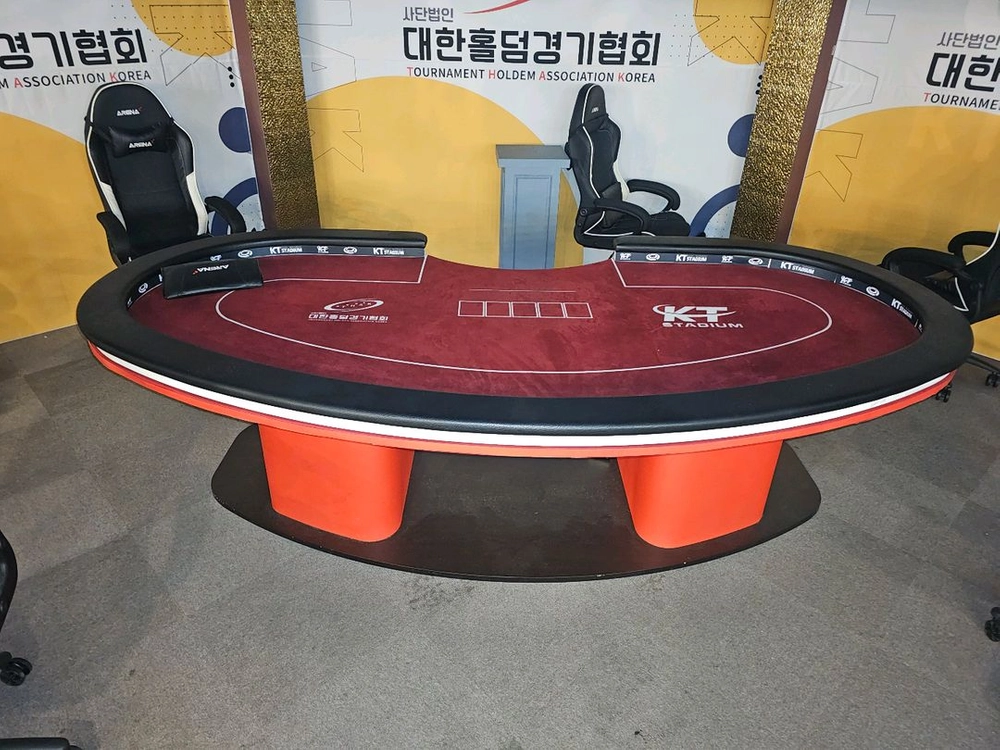 판매중)상태좋고 다양한 홀덤테이블 포커테이블 판매합니다 이미지