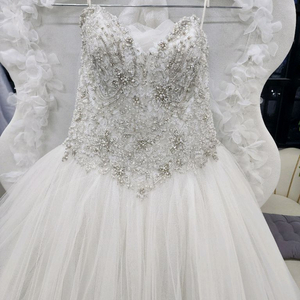 웨딩드레스2벌이상많이네고해드려요