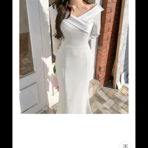 실착 1회 S사이즈 44 돌잔치 원피스 오프숄더 새틴 카라 브라이덜샤워 스몰웨딩 셀프웨딩 드레스