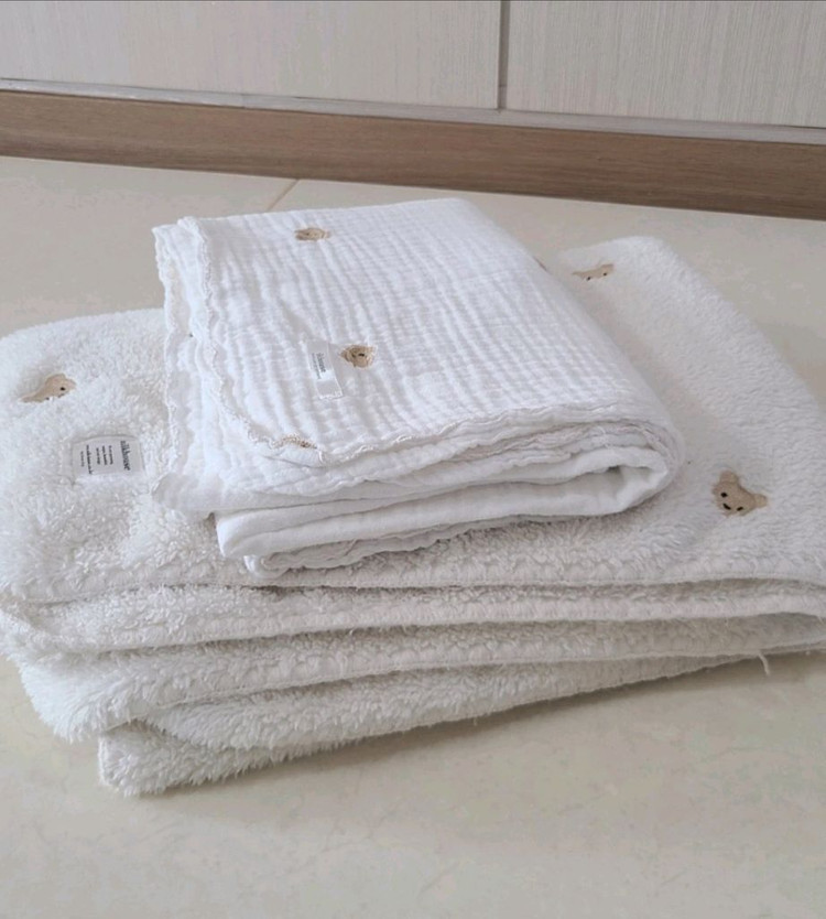 밀크하우스 곰돌이 아기 극세사 담요 이불 거즈 블랭킷 2개 일괄--1