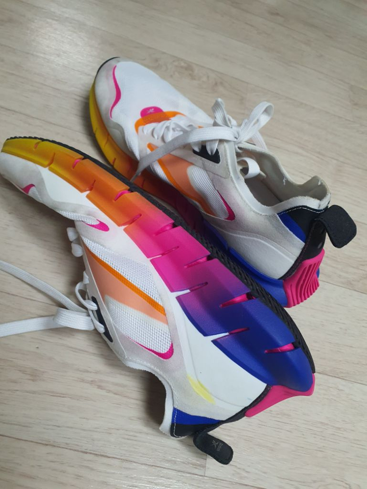 255 리복 운동화 스니커즈 러닝화 깨끗해요--3