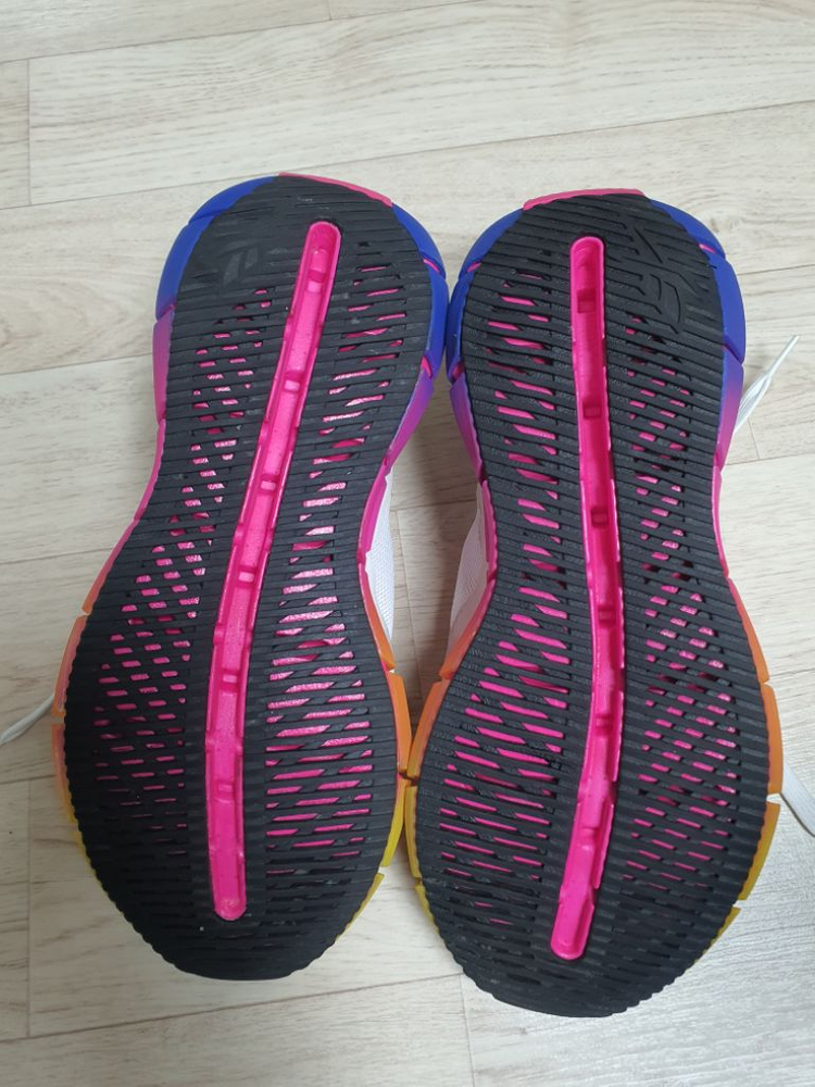 255 리복 운동화 스니커즈 러닝화 깨끗해요--4