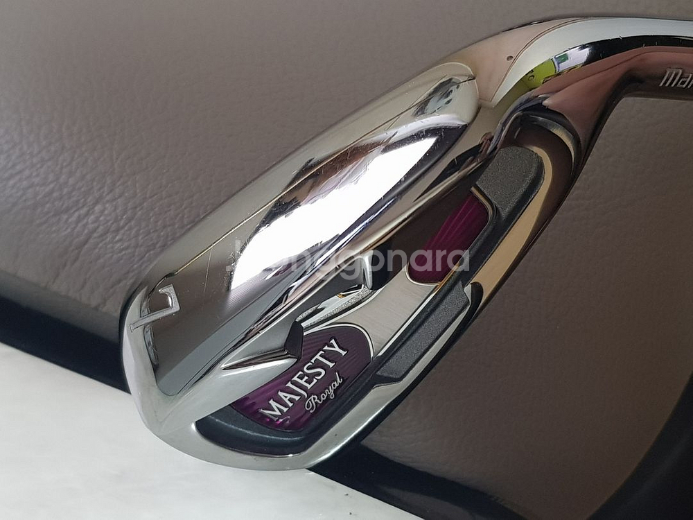 여성용 정품 마제스티 로얄 7,8번아이언 A급 판매해요.--1