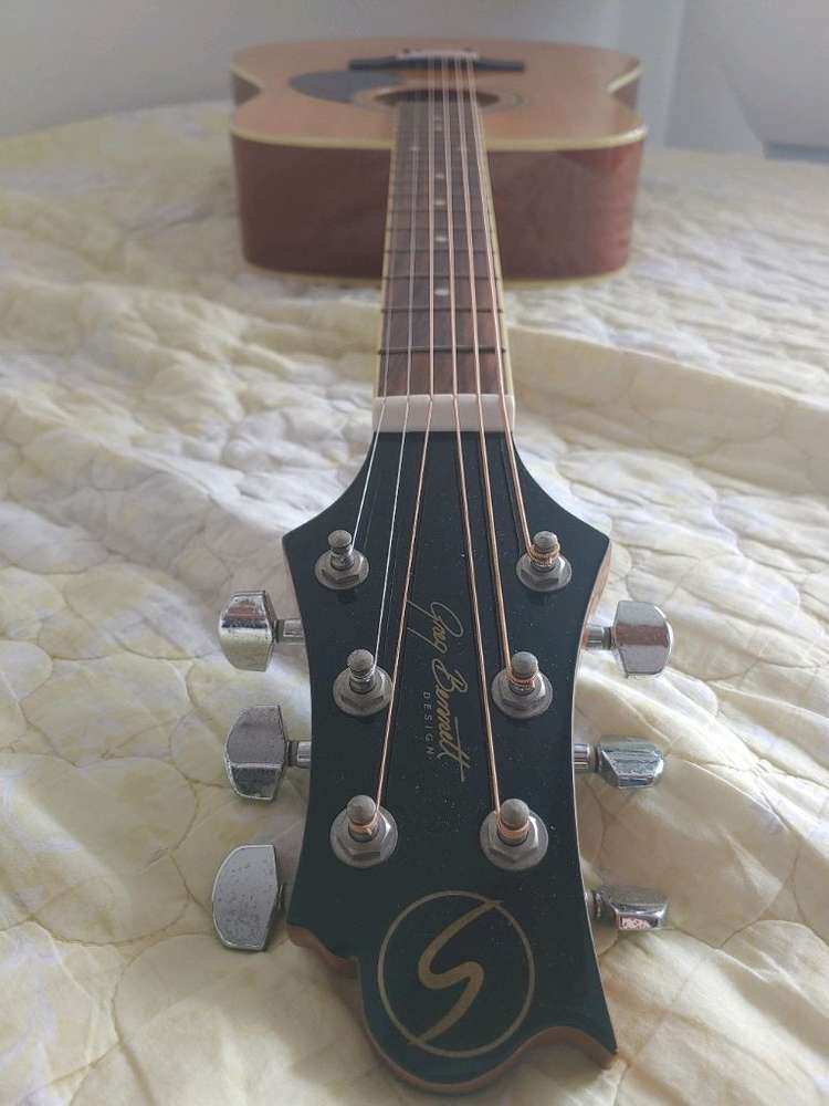 삼익 그렉베넷 sd 100pk 어쿠스틱 통기타 팝니다.--5