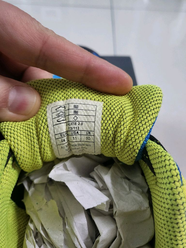 라스포르티바 트레킹화 285사이즈 판매합니다--2