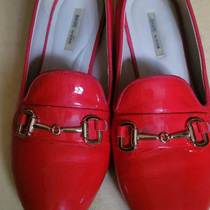 베이직 소다 여성 로퍼 아이보리 색상 230