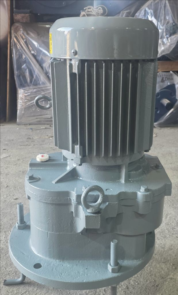 버티컬 타입, 중고 최고품질 기어드감속기모터, 205형, 5HP, 1/60, 삼양감속기 제품 판매 이미지