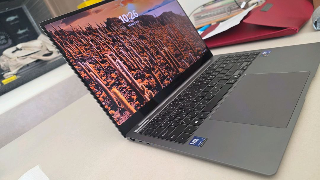 갤럭시북5프로 U7 32GB 512GB 윈도우11포함--4