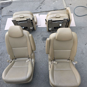 올뉴카니발 하이리무진 시트 9인승 2열시트 좌우이동 브라켓포함 3열시트 이미지