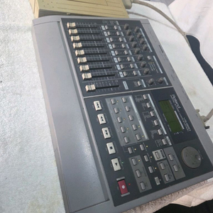 로랜드 vs880 홈레코딩 기계