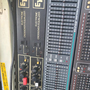 EV 체널디바이더 크로스오버