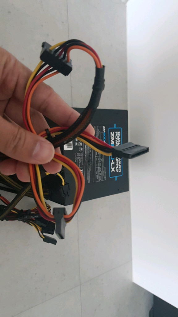 잘만 zm 600W 파워서플라이--1