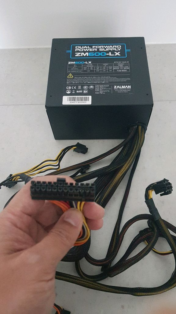 잘만 zm 600W 파워서플라이--3