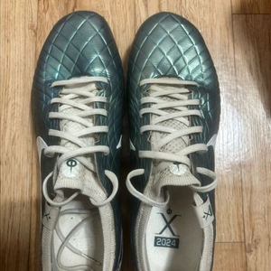 나이키 티엠포260