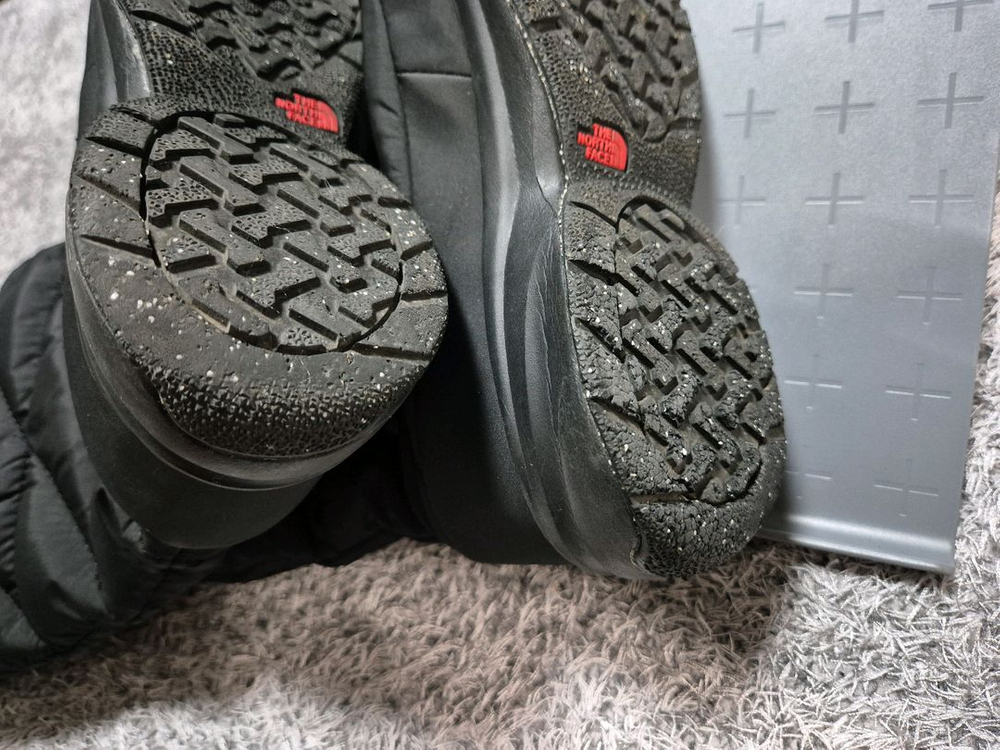 노스페이스 여성 롱 패딩부츠 230--9