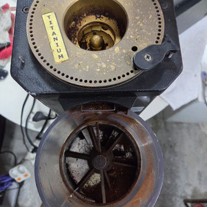 티타늄 커피 그라인더