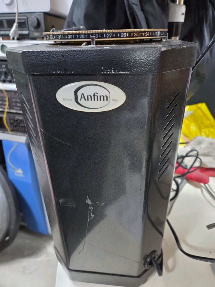 티타늄 커피 그라인더 이미지