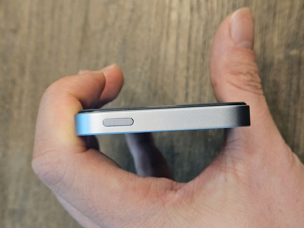 [새상품급/순정] 아이폰se1 스페이스그레이 128g 무음카메라 100% 이미지