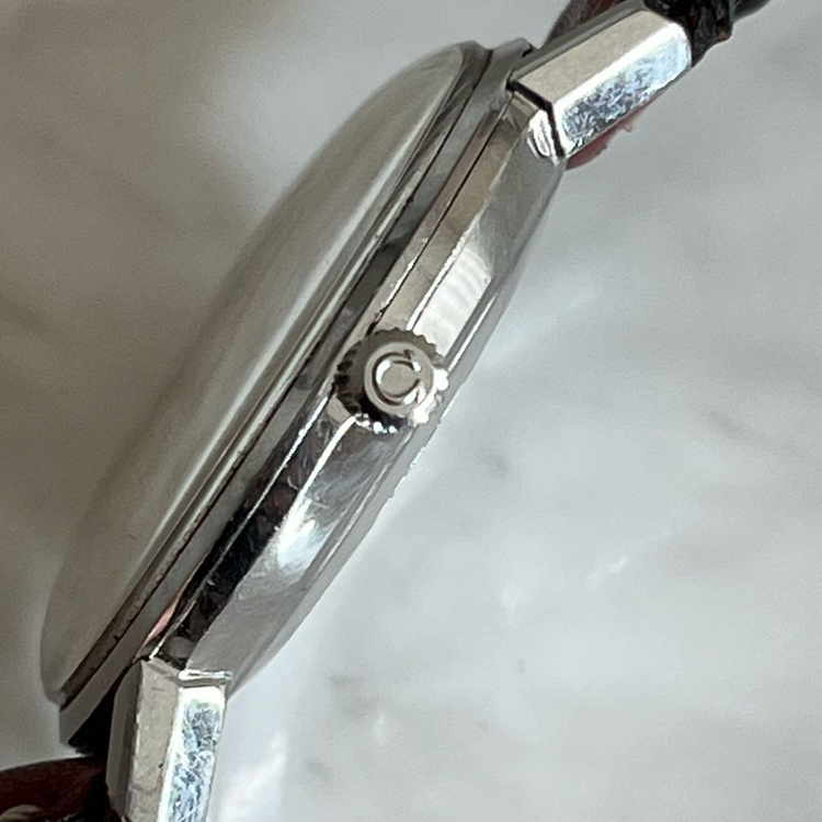 오메가 씨마스터 드 빌 빈티지 시계 핸드 와인딩 이미지