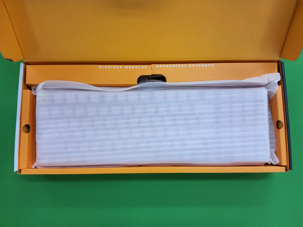 글로리어스 GMMK2(96%) 기계식 키보드 적축--2