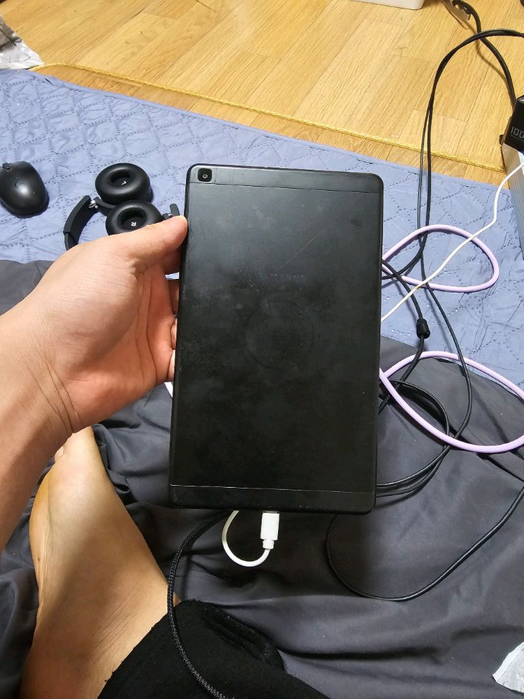 갤럭시탭A8.0 LTE모델--2