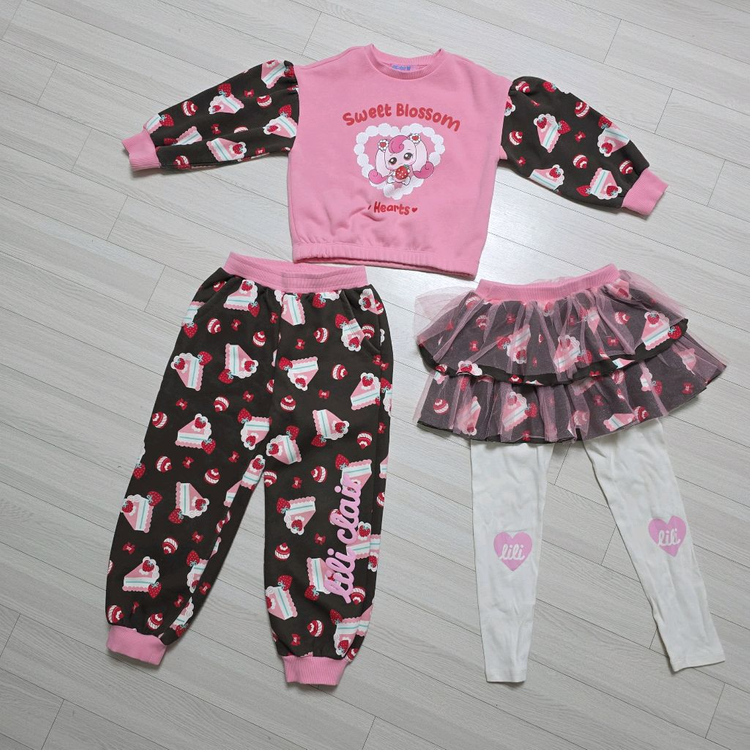 1-2회착용 캐치티니핑 리리끌레르 왕기모 상하복 130 일괄--1