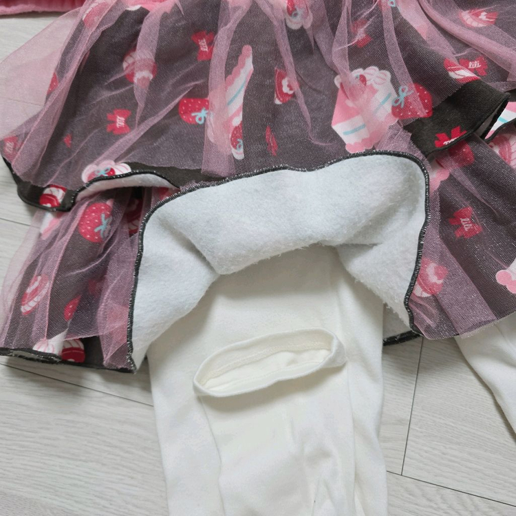 1-2회착용 캐치티니핑 리리끌레르 왕기모 상하복 130 일괄--2