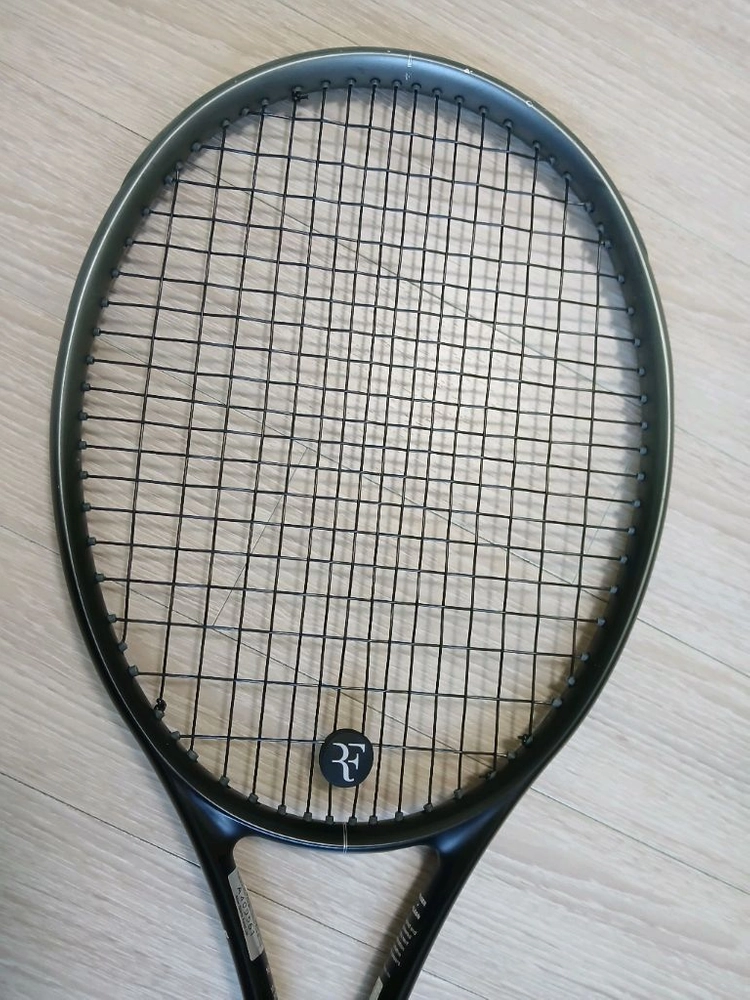 로저 페더러 윌슨 RF 01 테니스 라켓 이미지