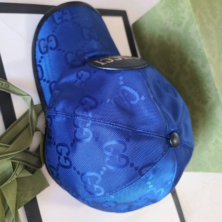 구찌 볼캡 모자 이미지