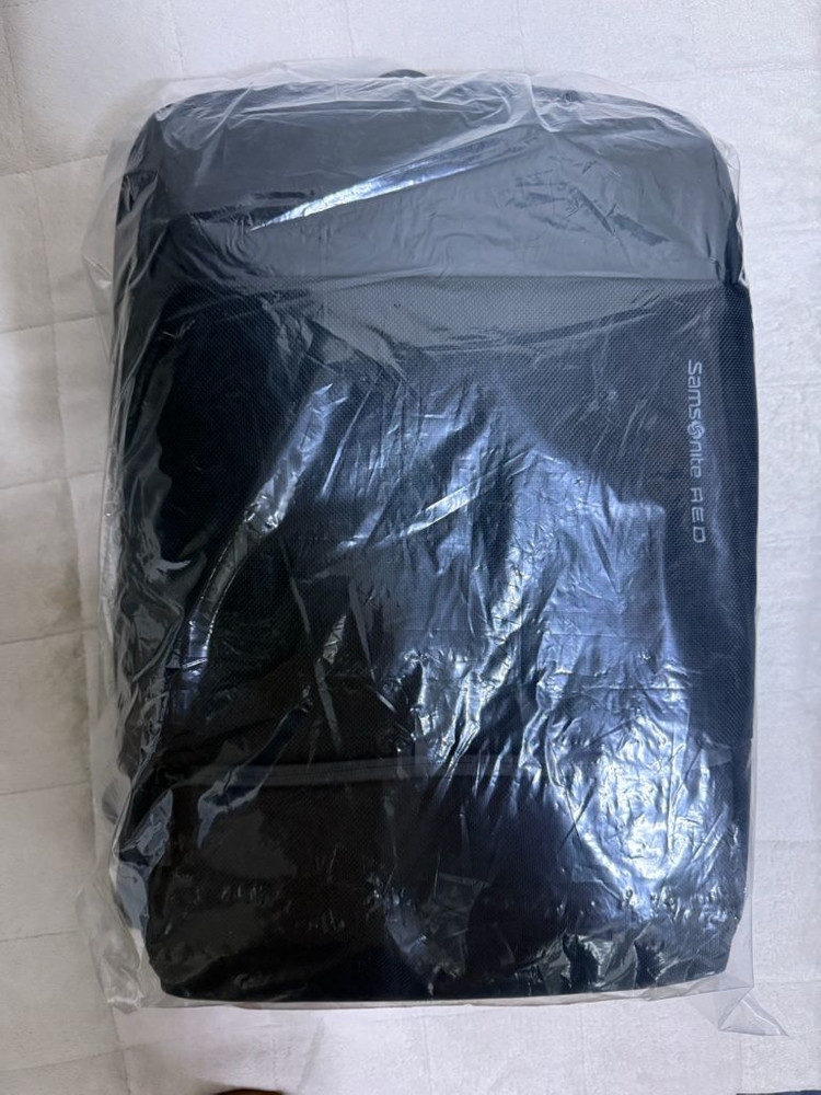 Samsonite RED 샘소나이트 가방 백팩 블랙 색상 새제품 팝니다 이미지