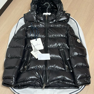 몽클레어 마이레패딩 Maire