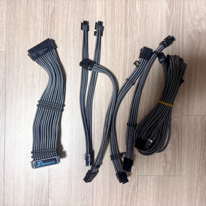 맥스엘리트 슬리빙케이블 (pci 8핀x4)