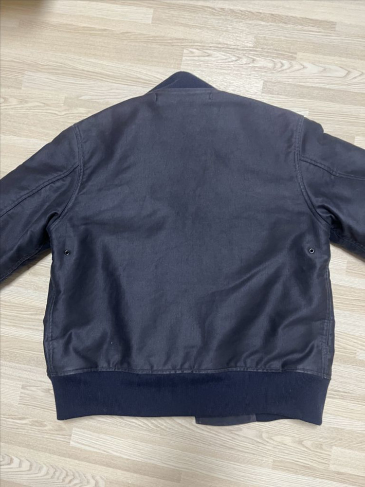 트로피 클로딩 후크 덱자켓 이미지