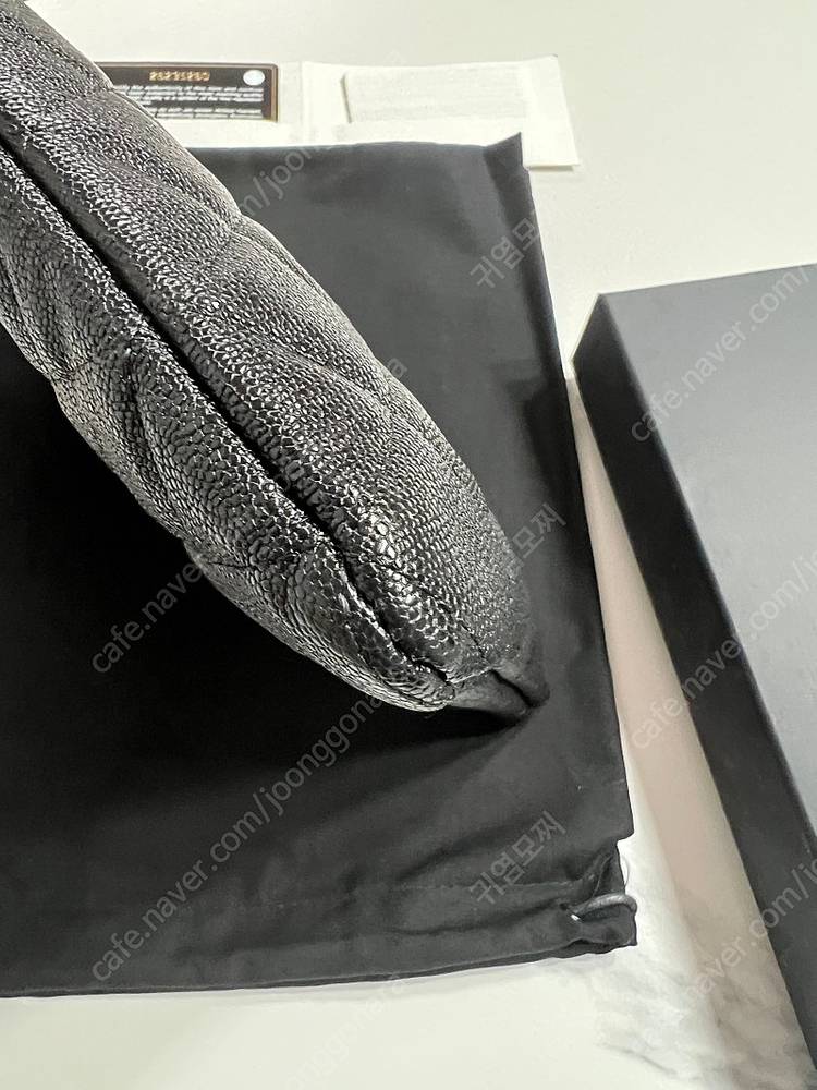 샤넬 보이 클러치 금장 뉴미듐 26번대--6