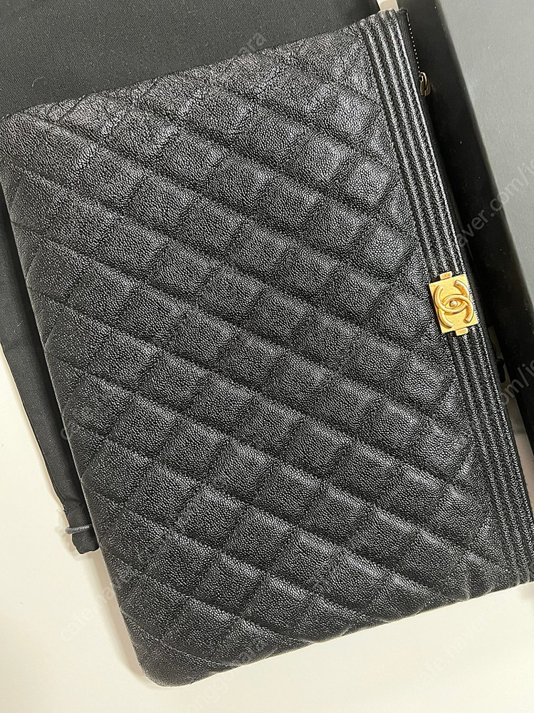 샤넬 보이 클러치 금장 뉴미듐 26번대--9